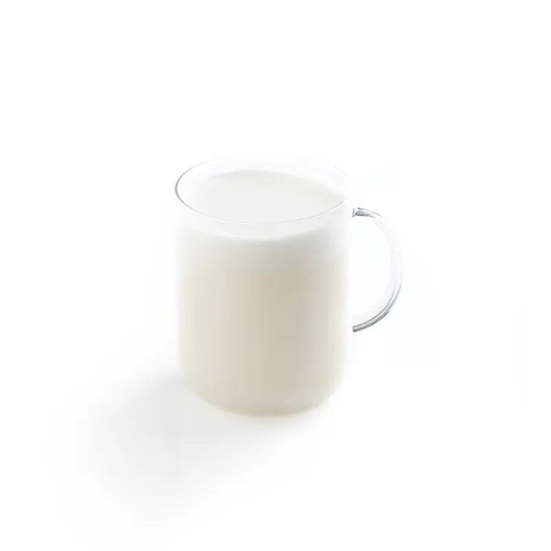 لیوان شیر بادام گرم